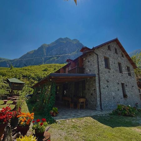 Hotel Aprripe Guri Firza Exterior foto