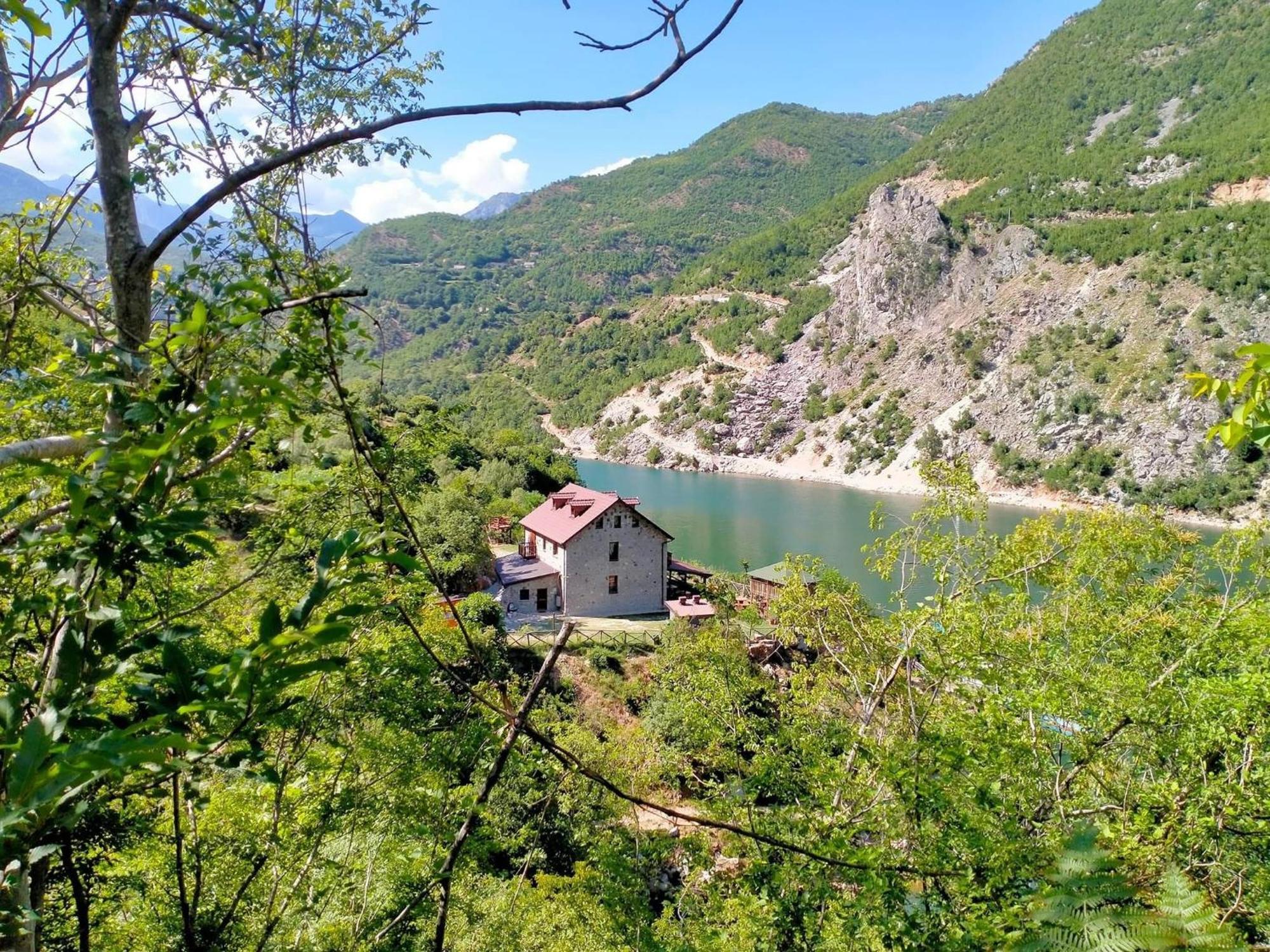 Hotel Aprripe Guri Firza Exterior foto